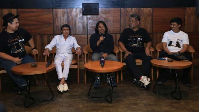 Smararindu Kolaborasi Rhoma Irama dan Dewa Budjana