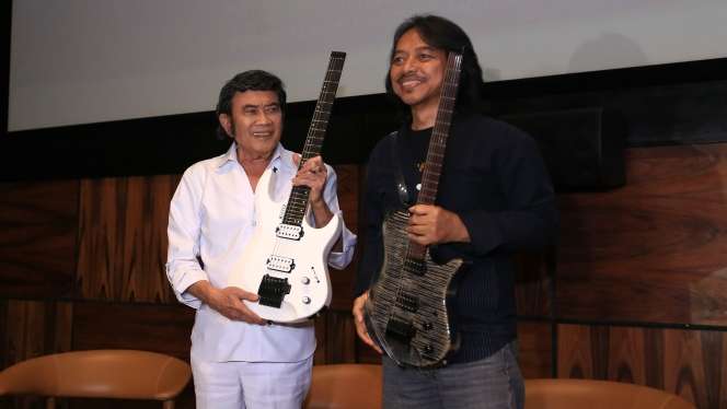Smararindu Kolaborasi Rhoma Irama dan Dewa Budjana