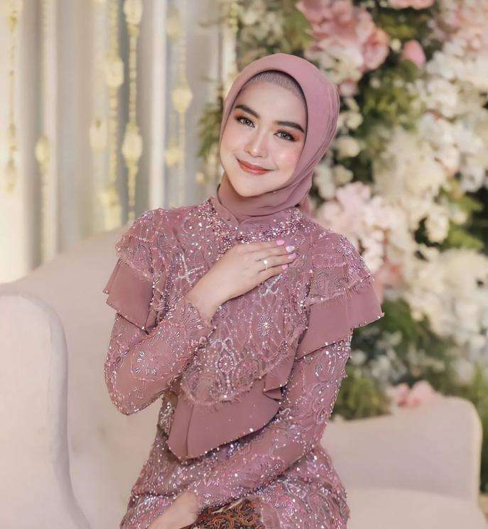 Wajah Berubah Total! 10 Artis ini Dituding Oplas, Foto SMA Bella Bonita Jadi Gunjingan!