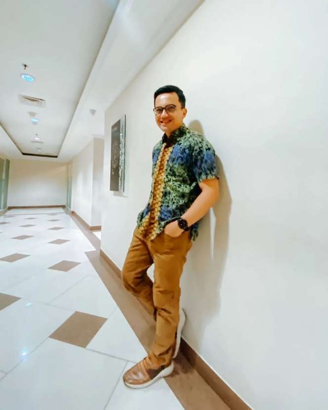 Bocah Imut Ini Pernah Dilarang Jadi Seniman, Kini Jadi Aktor Top Hingga Pejabat Negara, Siapa Dia?