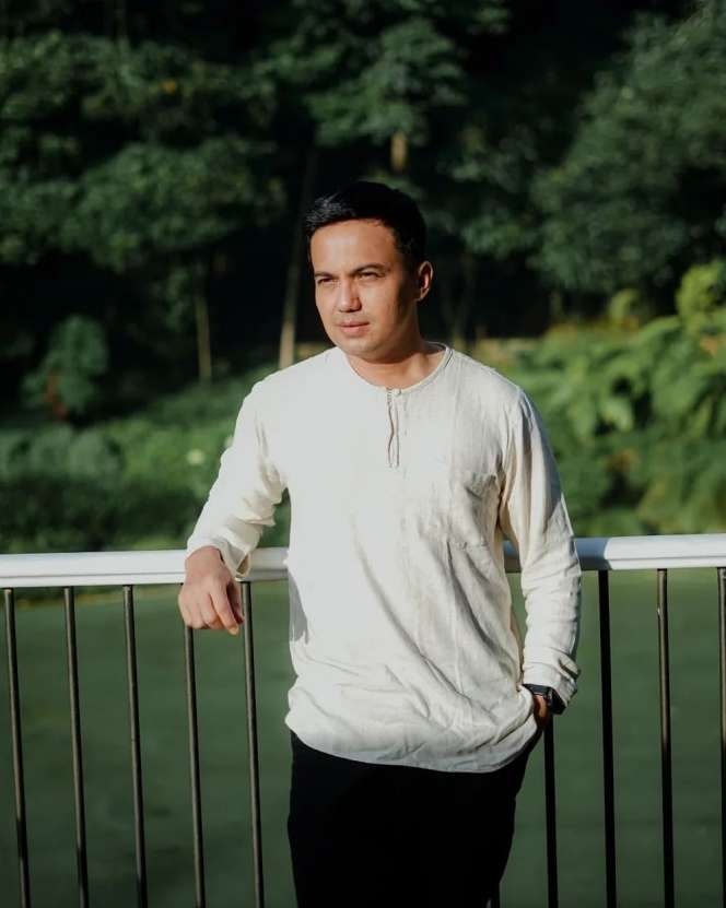 Bocah Imut Ini Pernah Dilarang Jadi Seniman, Kini Jadi Aktor Top Hingga Pejabat Negara, Siapa Dia?