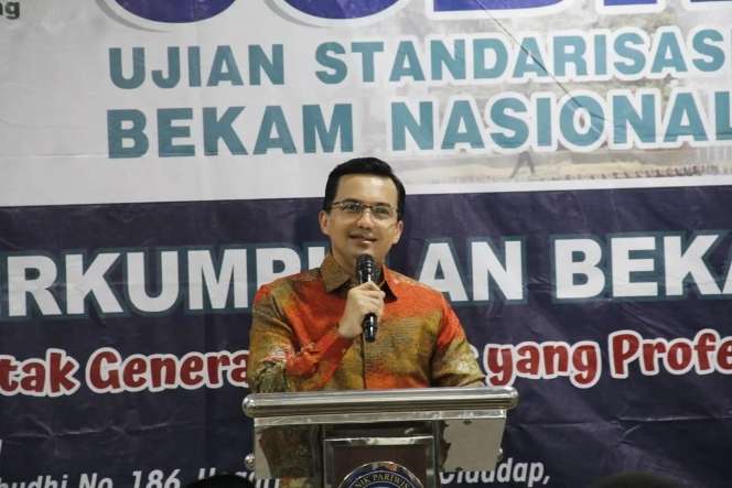 Bocah Imut Ini Pernah Dilarang Jadi Seniman, Kini Jadi Aktor Top Hingga Pejabat Negara, Siapa Dia?
