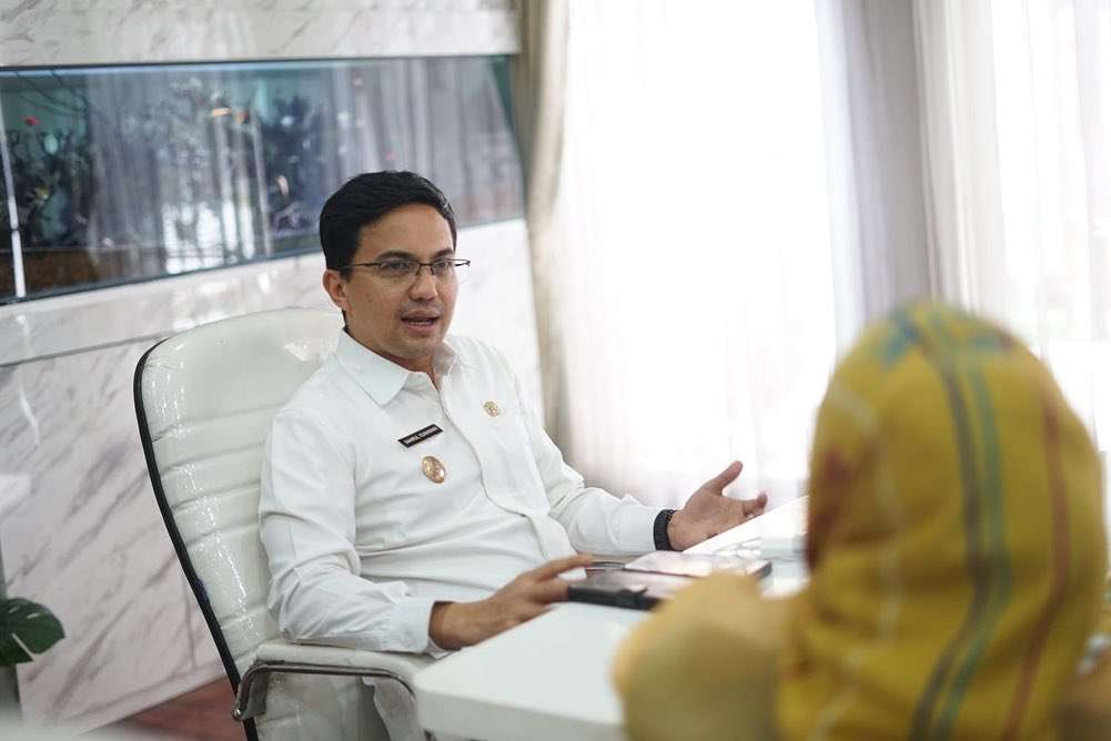 Bocah Imut Ini Pernah Dilarang Jadi Seniman, Kini Jadi Aktor Top Hingga Pejabat Negara, Siapa Dia?