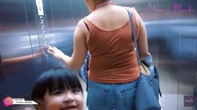 10 Potret Rumah Pinkan Mambo, Dikira Jatuh Miskin Ternyata Super Mewah, Ada Lift Pribadinya!