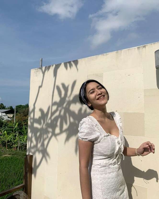 Potret Mantan Istri Ferry Maryadi, Risma Nilawati yang Makin 'Hot'