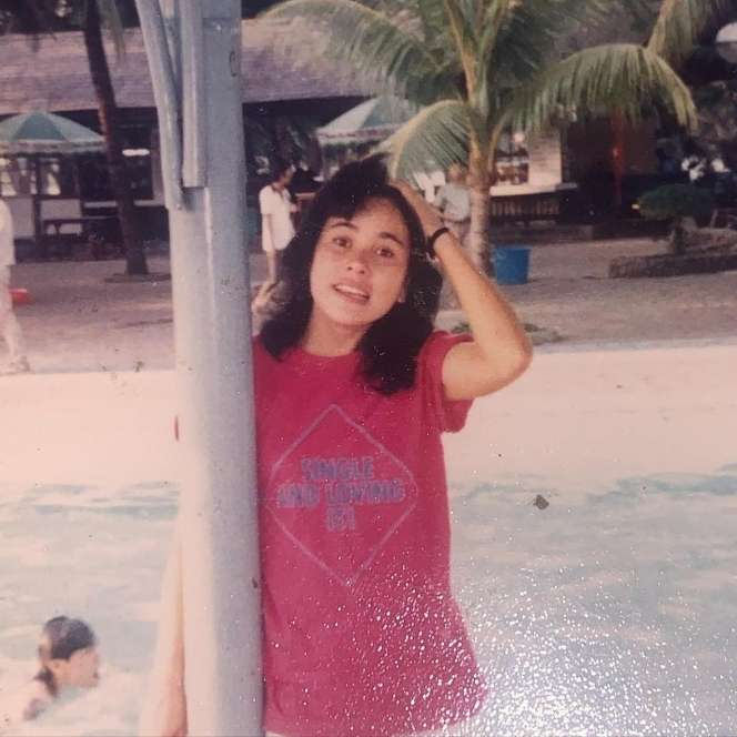10 Potret Lawas Ibu Artis Saat Usia 20-an, Rieta Amalia Ternyata Penyanyi Rock, Gayanya Gaul Abis!