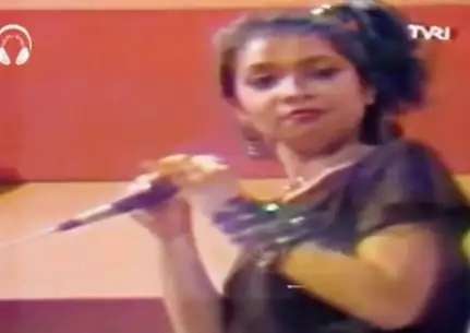 10 Potret Lawas Ibu Artis Saat Usia 20-an, Rieta Amalia Ternyata Penyanyi Rock, Gayanya Gaul Abis!