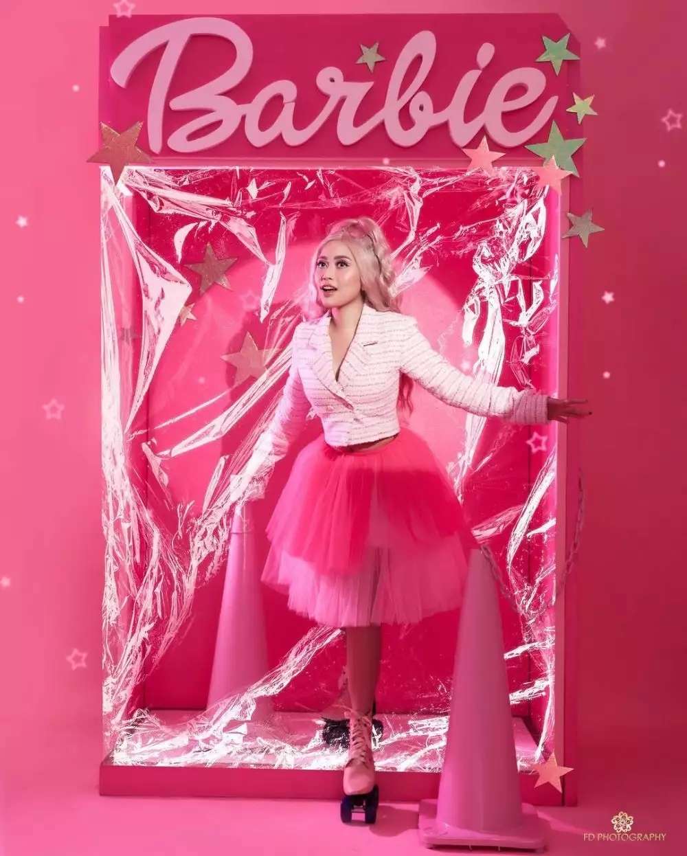 15 Artis Cantik Ikut Tren Dandan ala Barbie, Rachel Vennya Dihujat Tak Cocok, Ada yang Versi Hijab!