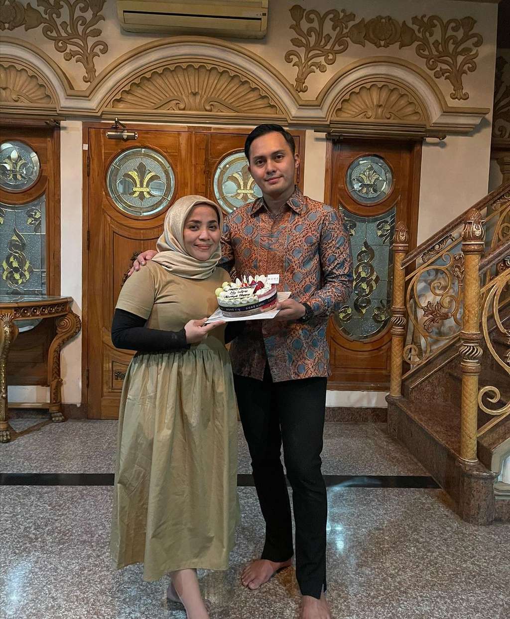10 Potret Kondisi Rumah Muzdalifah yang Dulu Bak Istana Megah, Kini Disebut Kurang Terawat