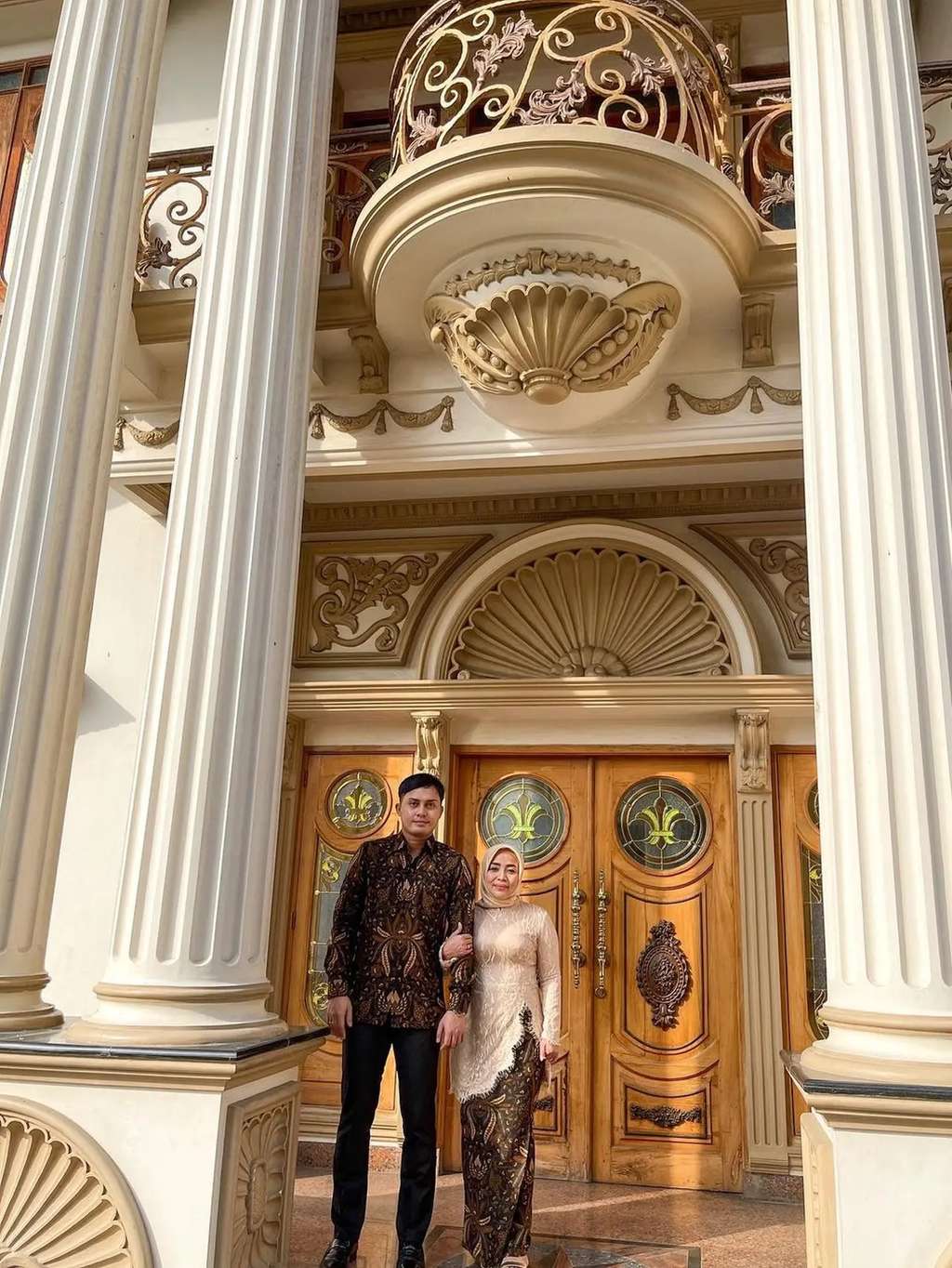 10 Potret Kondisi Rumah Muzdalifah yang Dulu Bak Istana Megah, Kini Disebut Kurang Terawat