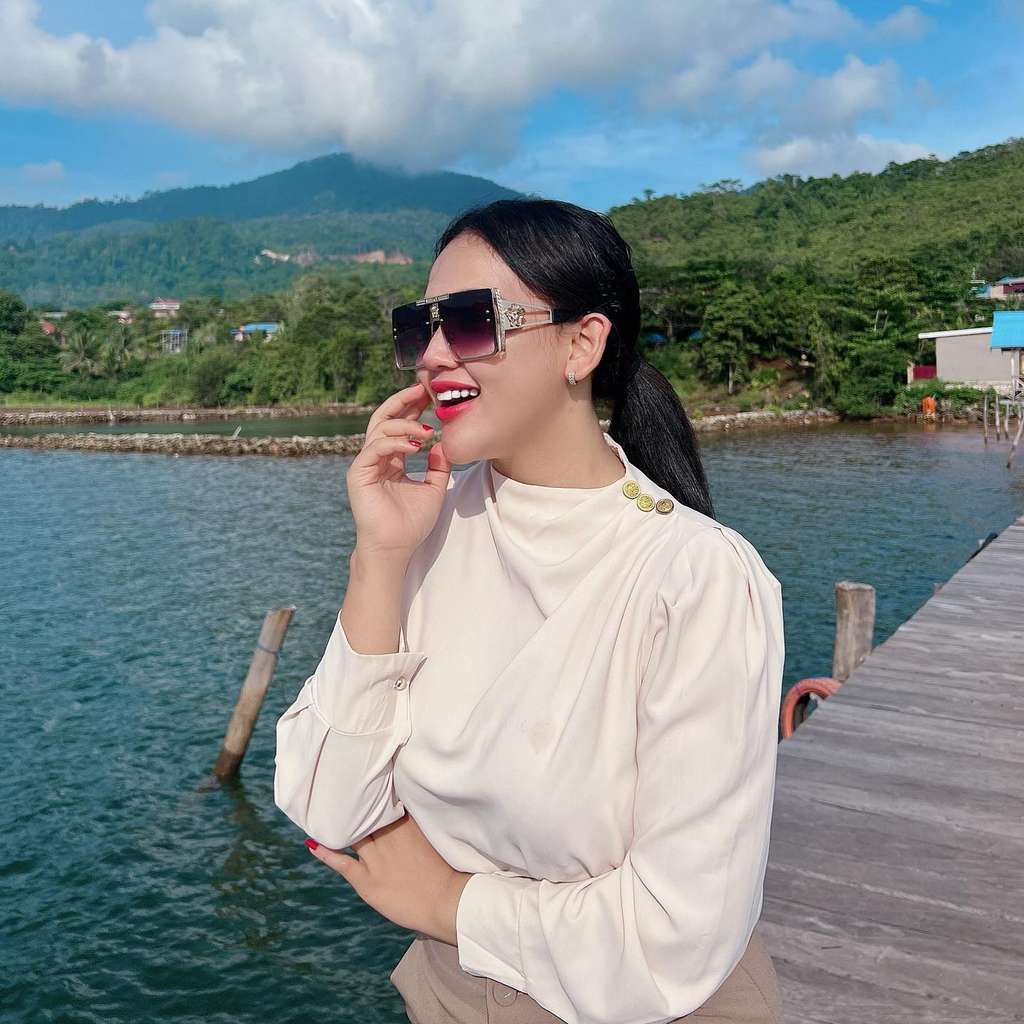 Penyanyi Seksi Ini Berhasil Diet Hingga 30 Kg, Penampilannya Kini Manglingi Banget