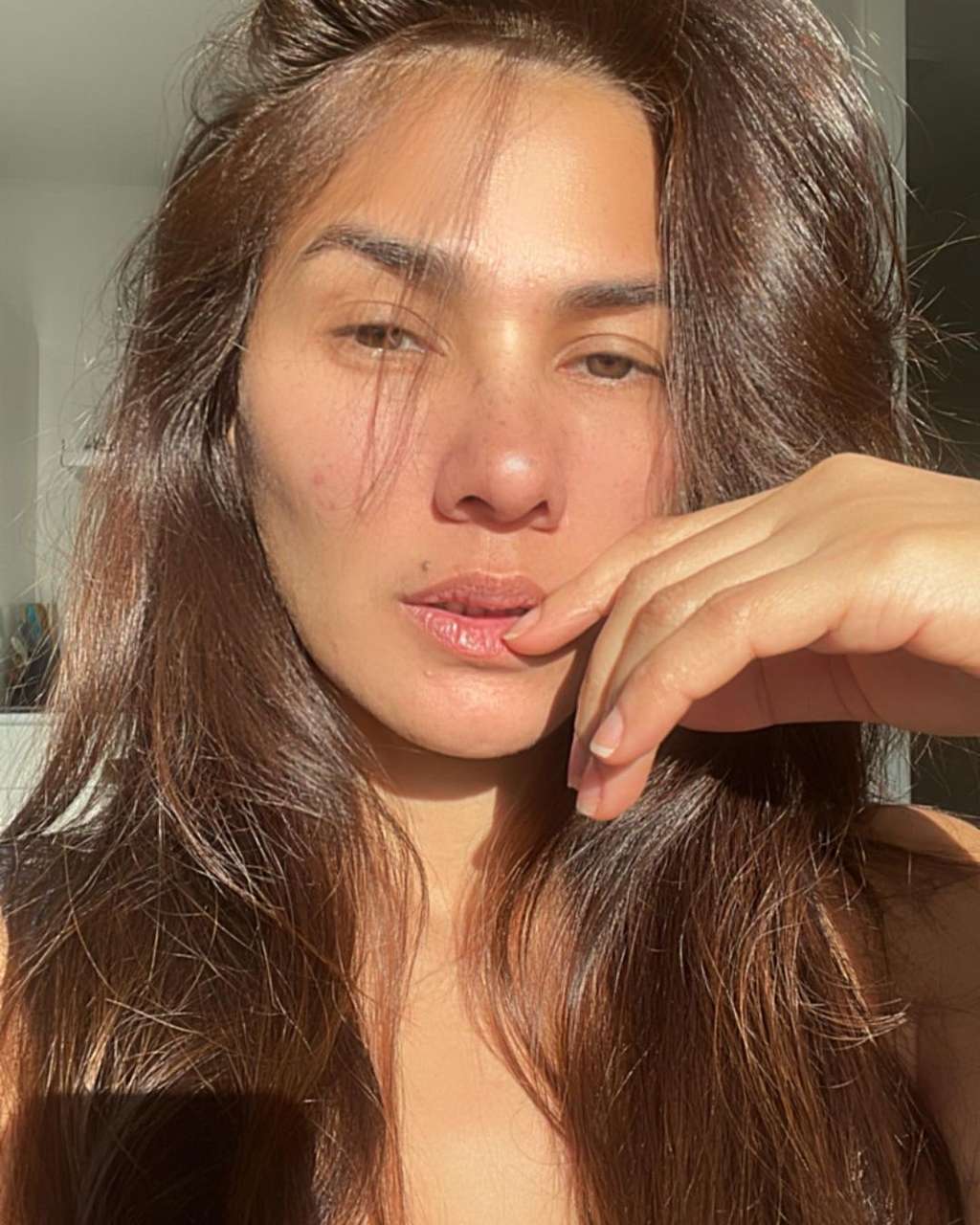 Potret Terbaru Nova Eliza yang Kini Tinggal di Belanda, Body Goals-nya Jadi Sorotan