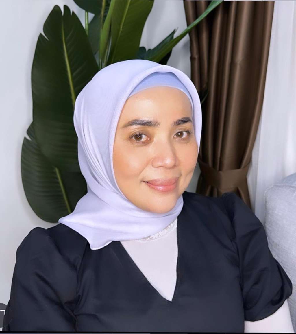 Dikenal Tajir Melintir, Deretan Artis Cantik Ini Tak Gengsi Jualan di TikTok, Ada yang Capai Ratusan Juta Dalam Semalam