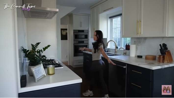 Potret Rumah The Connell Twins di LA, Desainnya Super Estetik, Ada Ruangan Khusus Kedap Suara