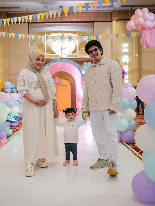 14 Gaya Artis Hadiri Ultah Moana Anak Ria Ricis, Busana Nathalie Holscher Jadi Sorotan, Bak ABG!