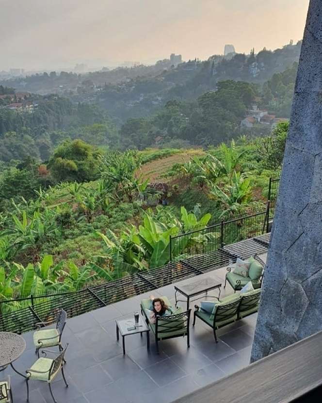 Potret Rumah Mario Teguh Motivator yang Dituding Lakukan Penipuan Rp5 Miliar, Lokasinya Unik di Lereng Bukit