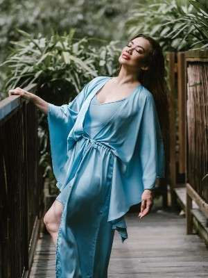 Sederet Artis Cantik yang Masih Betah Menjada Janda Selama Belasan Tahun 