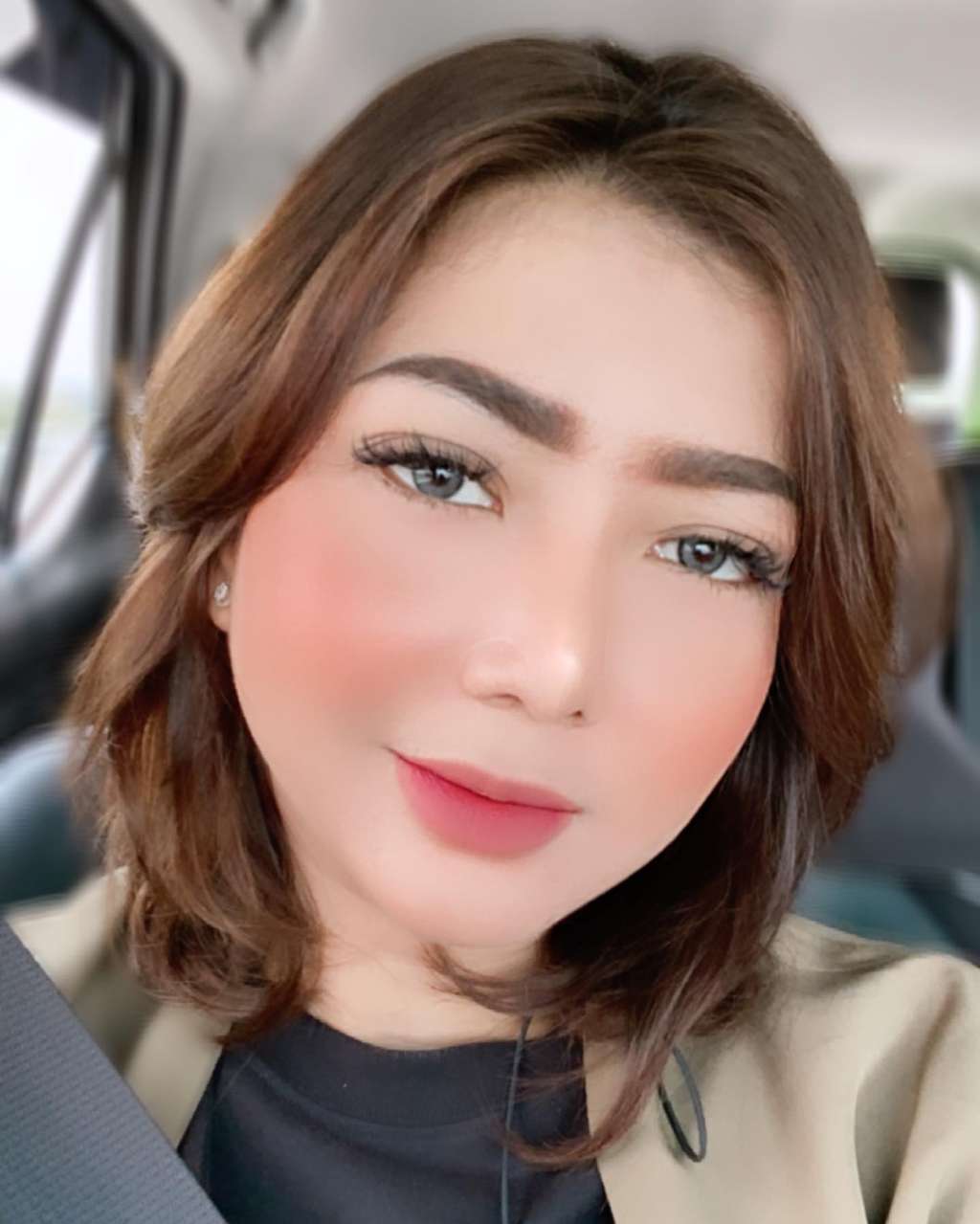 Potret Rumah YouTuber Pratiwi Noviyanthi yang Viral Usai Anak Asuh Diambil Paksa Dinas Sosial, Ternyata Mantan Pramugari