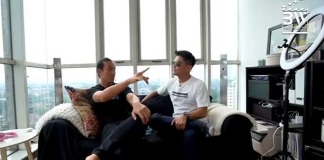 Kaget Ada Sekolah yang Dukung LGBT, Ini Potret Rumah Daniel Mananta yang Berkonsep Industrial, Keren Banget!