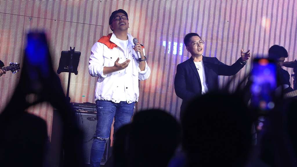 FOTO: Nostalgia Bareng Kerispatih x Sammy Simorangkir di Konser Spesial Gen-P  