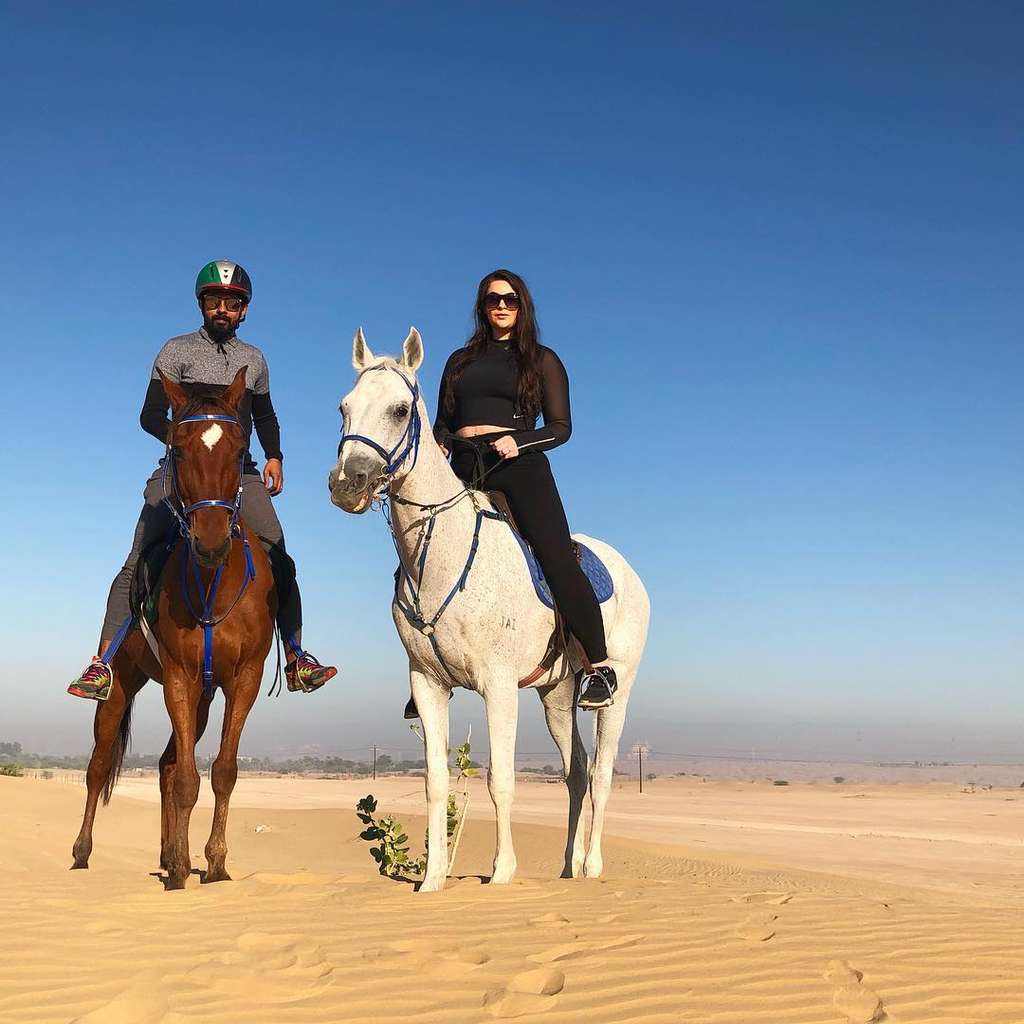 9 Potret Istri Miliuner Dubai yang Serba Glamor, Ternyata Hidupnya Tak Semulus yang Dibayangkan