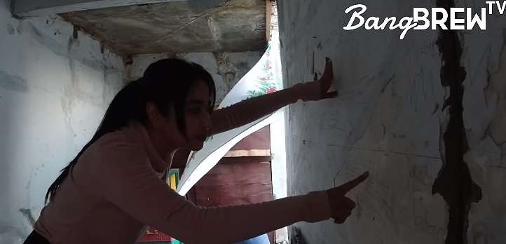 Potret Dewi Perssik Kunjungi Rumah Mbak Putri Mantan Model Dewasa yang Lagi Viral