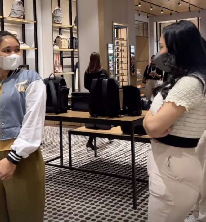 ART Kena Tipu Beli Tas Branded, Rachel Vennya Tak Mau Ambil Pusing Langsung Beliin Tas Baru