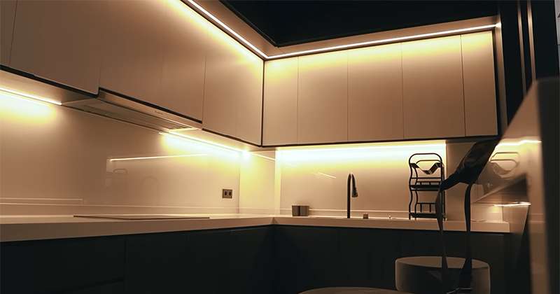 Potret Rumah Baru YouTuber Brandon Kent Bergaya Modern, Ada Efek 3D Dalam Dinding Kamar