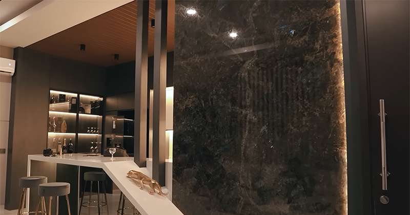 Potret Rumah Baru YouTuber Brandon Kent Bergaya Modern, Ada Efek 3D Dalam Dinding Kamar