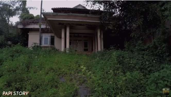 Potret Rumah Mendiang Suzzanna yang Kini Terbengkalai, Auranya Bikin Bulu Kuduk Merinding, Apalagi pas Lihat Dalamnya