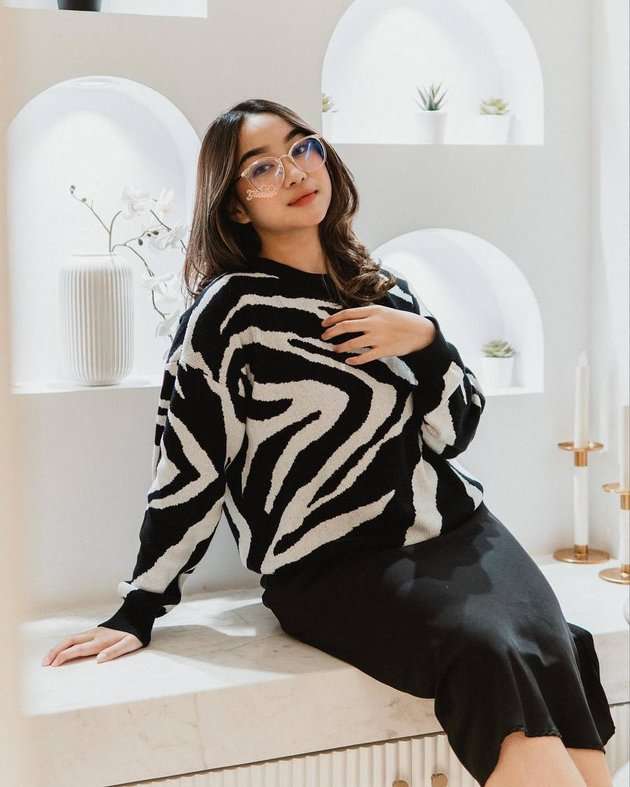 Jarang Tersorot! Ratna Kaidah Putri Sulung Adi Bing Slamet yang Kini Jadi Selebgram, Parasnya Bikin Salfok