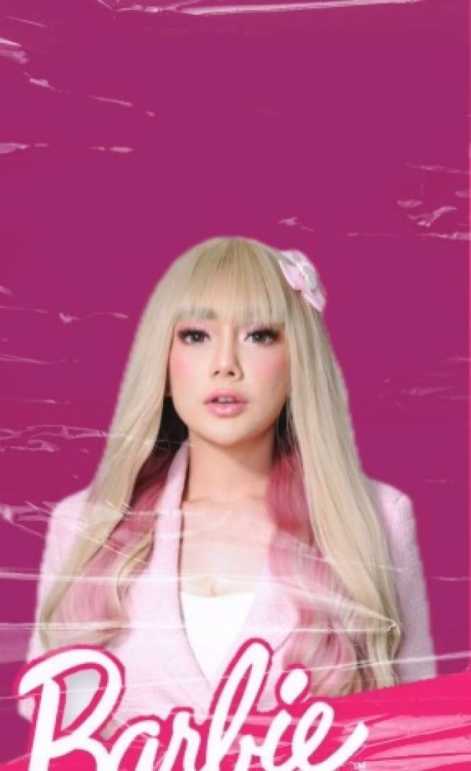 Potret Celine Evangelista Cosplay Jadi Barbie Hidup, Netizen Langsung Riuh