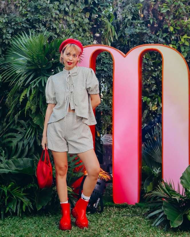 Masih Ingat Conchita Caroline Si Host Kece? Kini Ungkap Kisah Pilu Usai Penghasilan Dimanipulasi Ibu Sendiri Selama Kerja