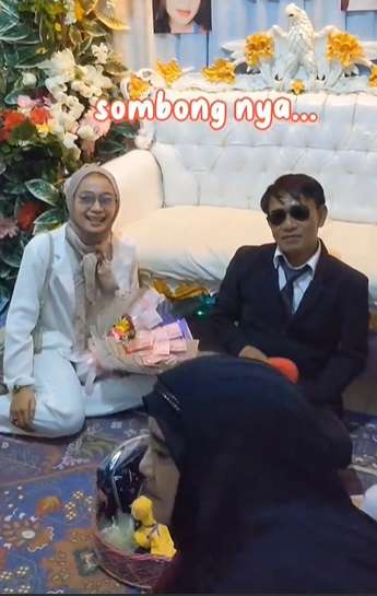 Viral Ayah di Bandung Nikahi Sahabat Dari Anaknya Sendiri, Ekspresinya Jadi Sorotan!