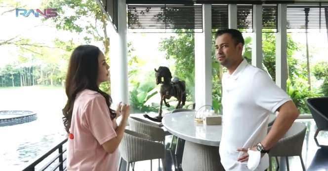 Rumah Mewah Penyanyi Top Ini Bikin Raffi Ahmad Diam Seribu Bahasa, Sultan Andara Sampai Rela Lepas Sepatu Agar Tak Kotori Lantai!