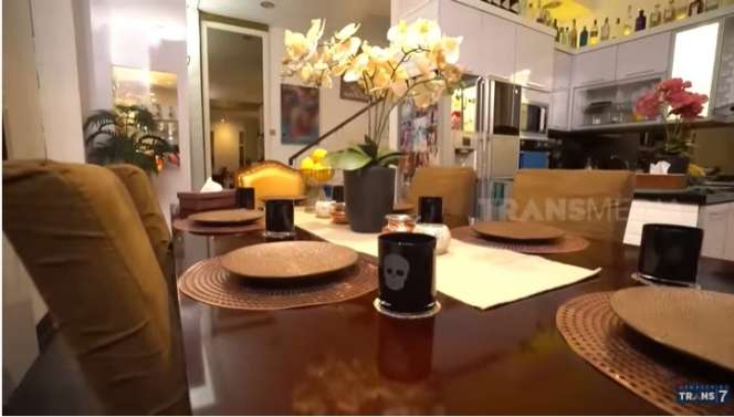 Ada di Kawasan Elite Pondok Indah, Ini Potret Rumah Mewah Kiki Fatmala yang Sempat Idap Kanker Stadium Empat