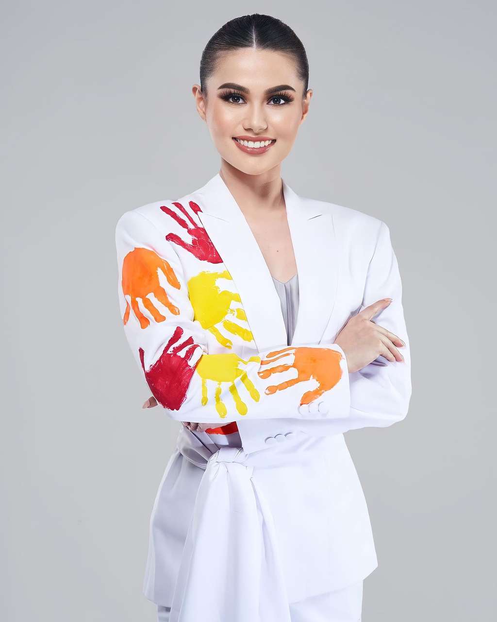 Potret Fabienne Nicole Groeneveld Pemenang Miss Universe Indonesia 2023 yang Dituding Beri Uang Sogokan, Punya Segudang Prestasi!