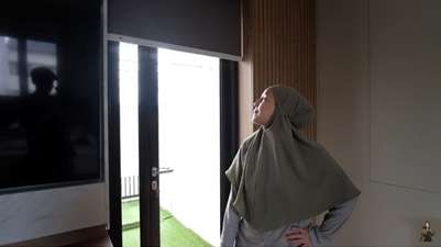 Intip Rumah Mewah Ibu Kos Tya Ariestya yang Serba Pakai Smart Furniture, Estetik dan Menghemat Ruang Banget