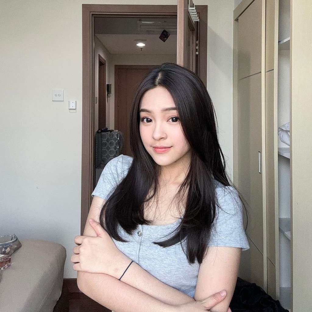 7 Potret Eca Aura yang Kocak Abis, Dianggap Netizen Seperti Kakak-Adik dengan Surya Insomnia