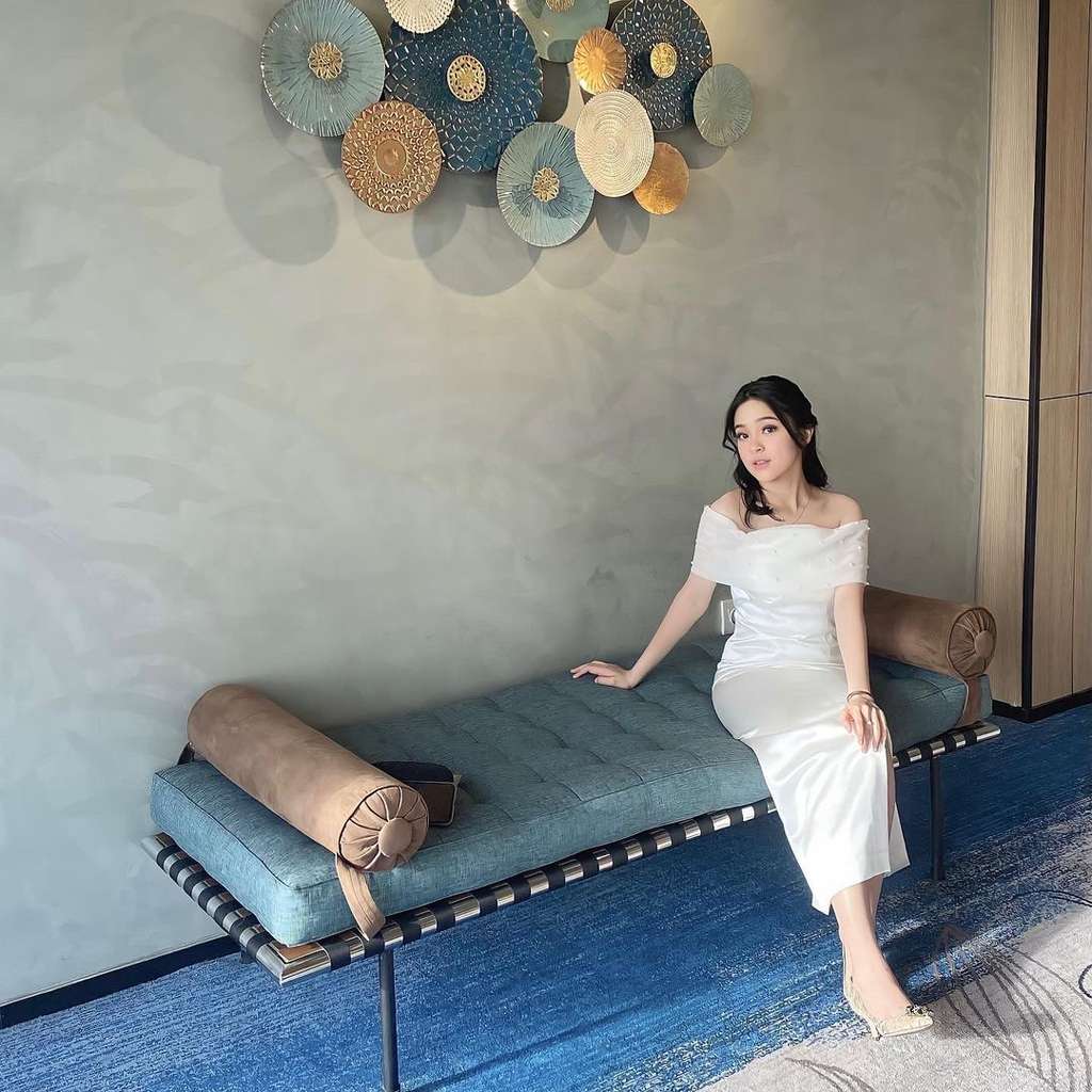 7 Potret Eca Aura yang Kocak Abis, Dianggap Netizen Seperti Kakak-Adik dengan Surya Insomnia