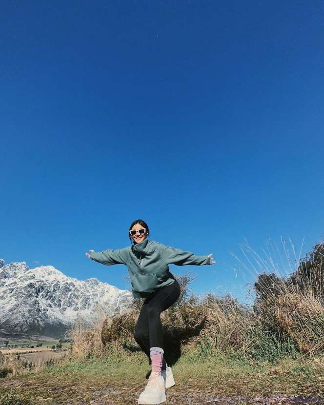 Jalani Pola Hidup Sehat, Intip Potret Nana Mirdad yang Punya Body Goals