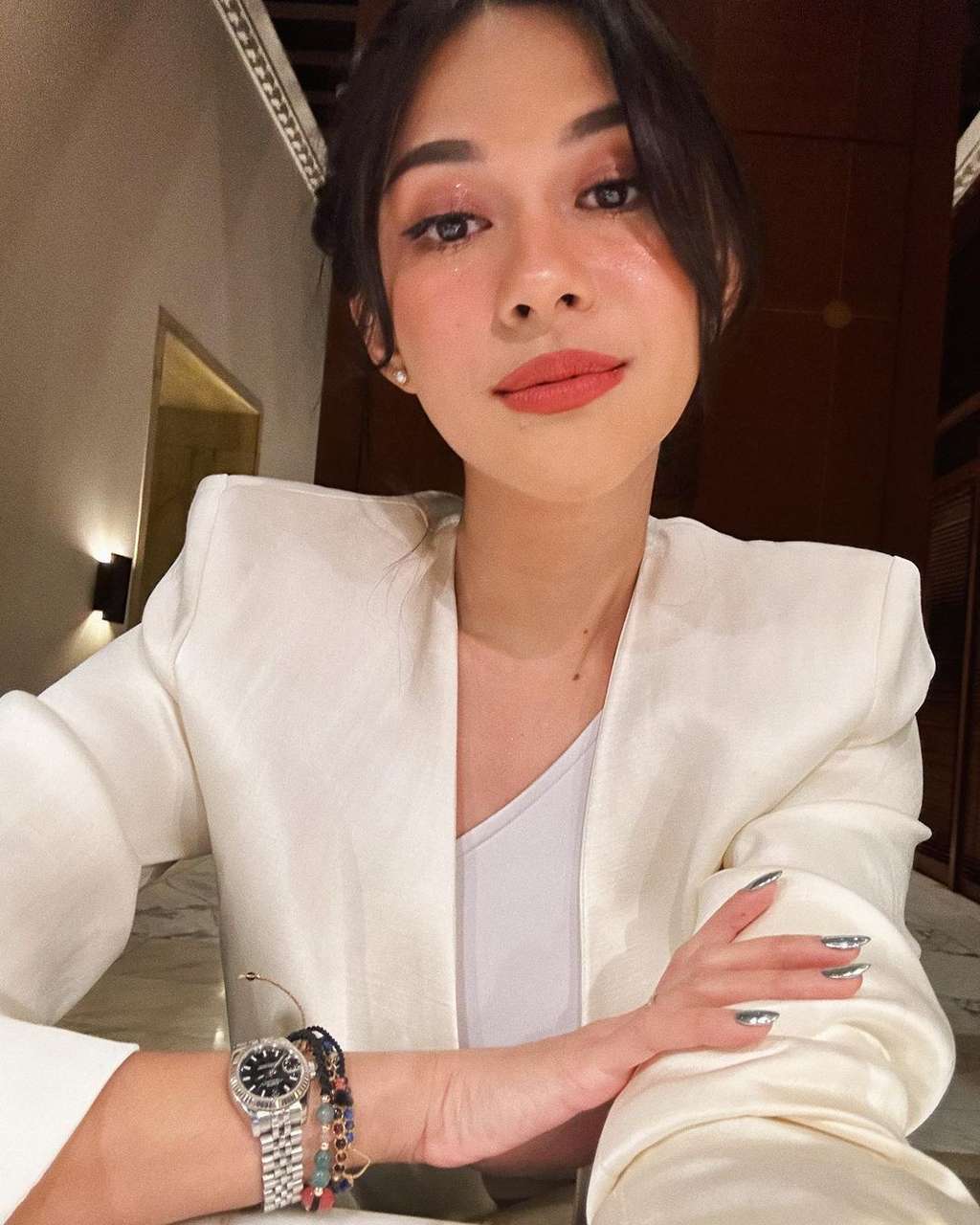 Jalani Pola Hidup Sehat, Intip Potret Nana Mirdad yang Punya Body Goals