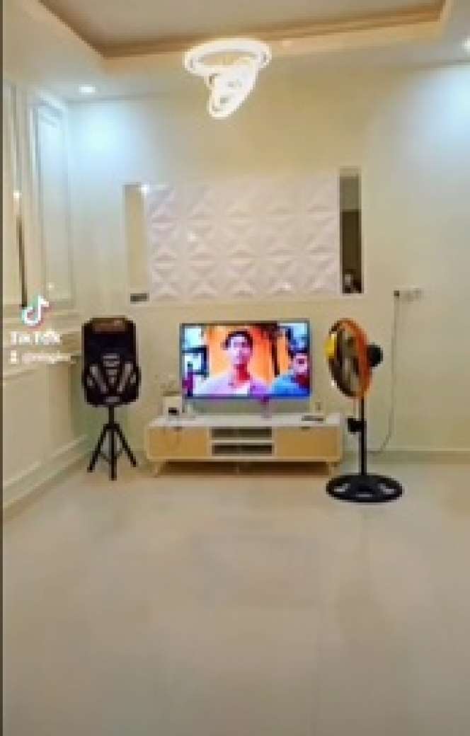 7 Potret Renovasi Rumah Subsidi Tipe 36 Jadi Istimewa, Dinding Sekat Banyak Dibobol agar Lebih Lega, Hasilnya Bak Showroom IKEA