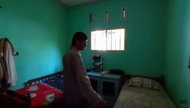 House Tour Rumah Keluarga Manurung di Desa, Pas Lihat Dalamnya...