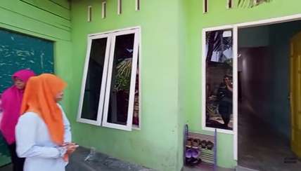 House Tour Rumah Keluarga Manurung di Desa, Pas Lihat Dalamnya...