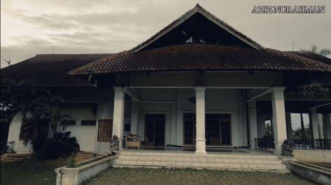 Rumah Mewah Milik Bos Muda yang Dijuluki 'Sultan Andara' Ini Terbengkalai Begitu Saja, Ada Penampakan Seram di Dalamnya!
