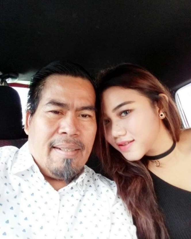 Beda Usia 20 Tahun Lebih, 7 Pasangan Ini Nyatanya Hidup Langgeng, Paling Akhir Sampai Tunjukkan Surat Cerai Bukti Masih Single