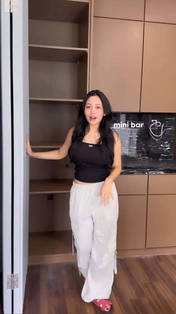 Room Tour Kamar Mewah Rachel Vennya Bak Hotel Berbintang, Kasurnya Kembaran Nagita, Harganya Ratusan Juta