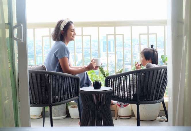 Profesi Suami Gak Main-Main, Inilah 8 Potret Apartemen Aktris Rini Yulianti yang Tak Kalah Mewah dengan Rumah Sang Kakak, Ririn Ekawati