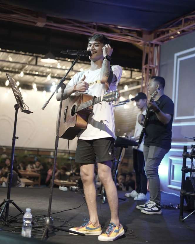 Lagunya Viral di TikTok, Ini Potret Gilga Sahid Penyanyi Lagu Ambyar yang Kerap Dijodohkan dengan Happy Asmara